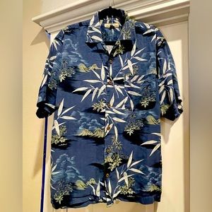 Tommy Bahama men’s 100% silk short sleeve button down